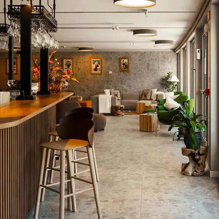Maison Poluc Boutique Hotel 4*